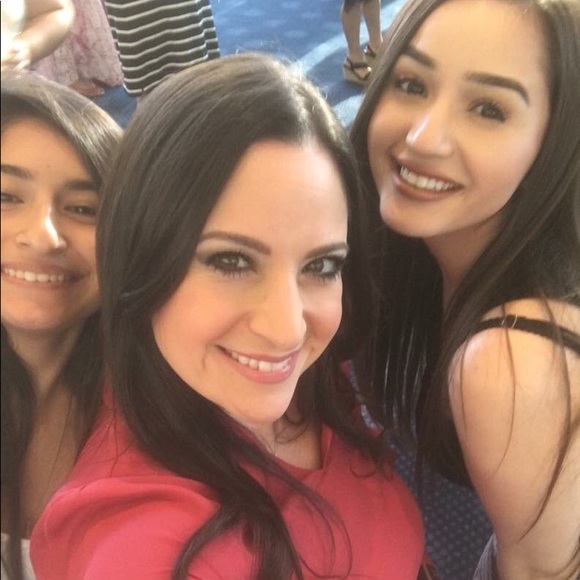 Hey Posh Fam👋🏼😊 - Picture 5 of 8